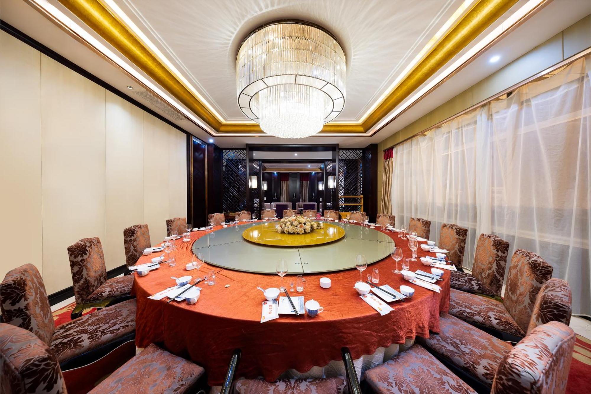 Holiday Inn Express Zhengzhou Airport By Ihg Xinzheng  Екстер'єр фото