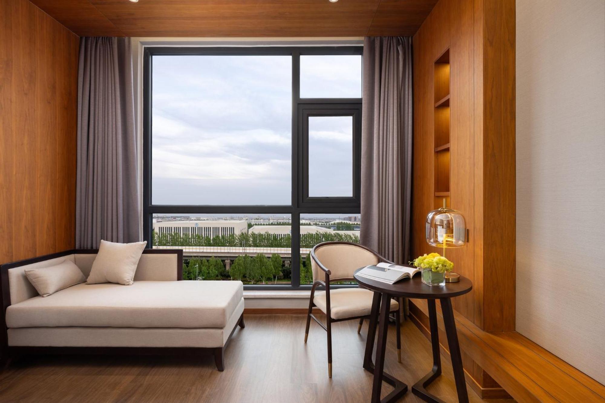 Holiday Inn Express Zhengzhou Airport By Ihg Xinzheng  Екстер'єр фото